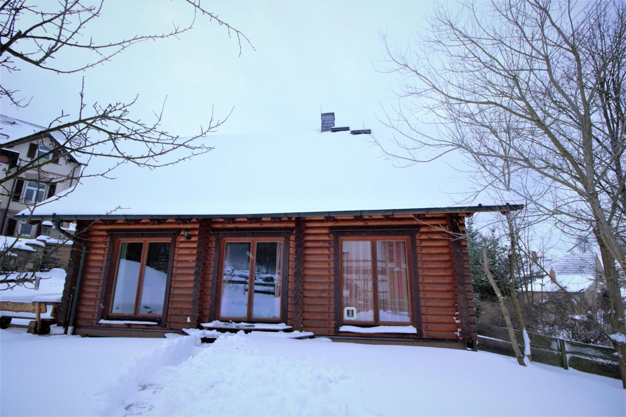 Oybiner Blockhaus Und Ferienwohnungen Hain  ภายนอก รูปภาพ